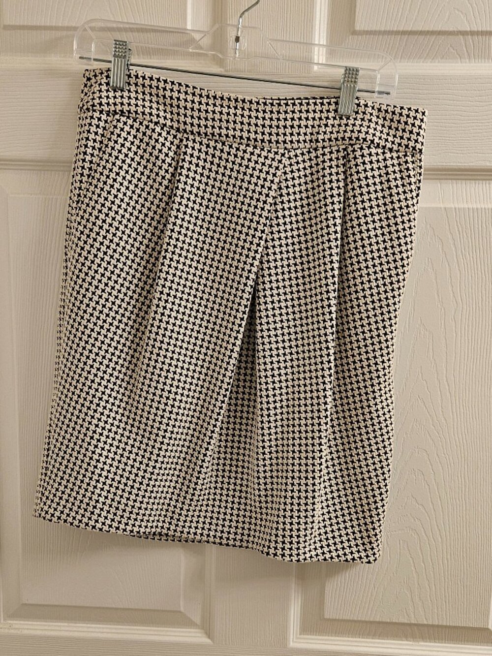 Banana Republic Skirt, Size 6